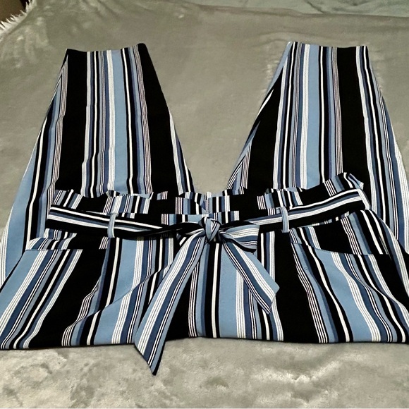 Soho Striped Paperbag Wide-Leg Pants Blue/Black XL Coastal Chic NWOT - Picture 2 of 5